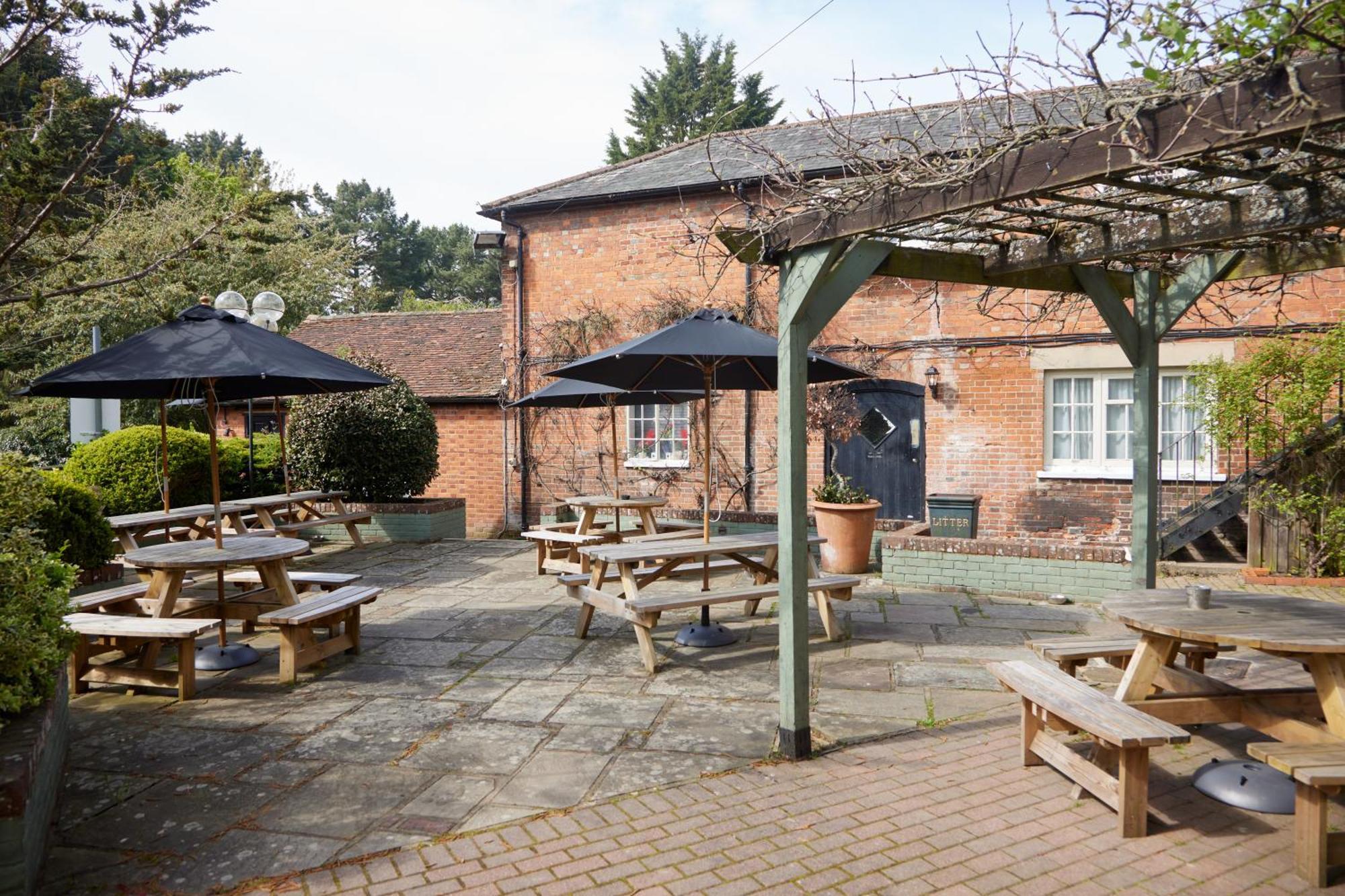 Kings Arms Hotel By Greene King Inns Westerham Exterior foto