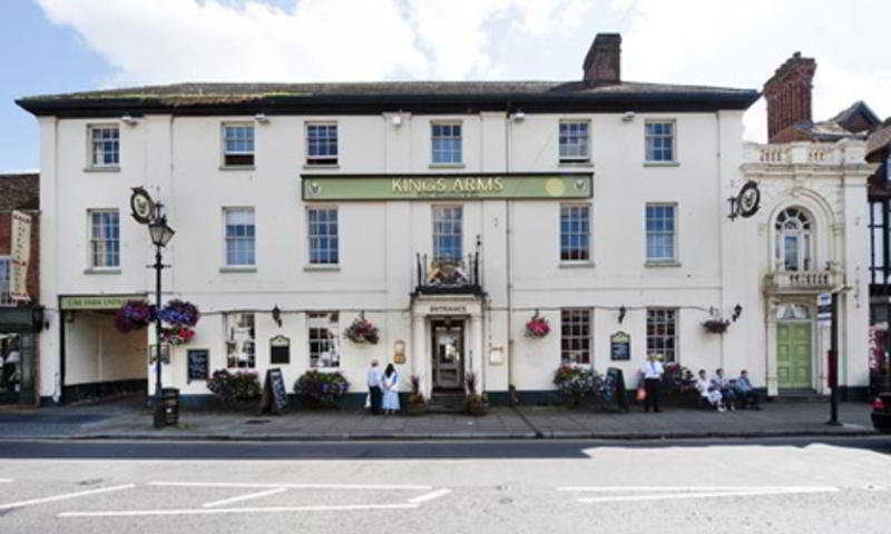 Kings Arms Hotel By Greene King Inns Westerham Servicios foto